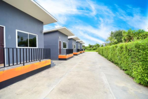 Отель Family House Resort  Chiang Khong